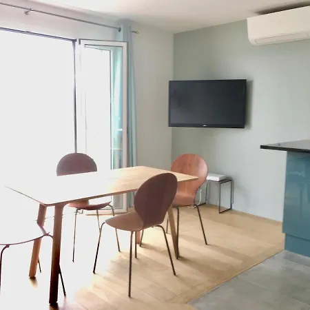 Arlettetrouville 40m2, 2 Pieces Hyper Centre Vue Pour 4 Personnes Avec Bebe, Arlette !