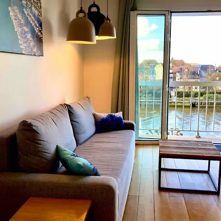 Arlettetrouville 40m2, 2 Pieces Hyper Centre Vue Pour 4 Personnes Avec Bebe, Arlette ! Apartman *
