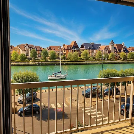 40m2, 2 Pieces Hyper Centre Vue Pour 4 Personnes, Arlette !