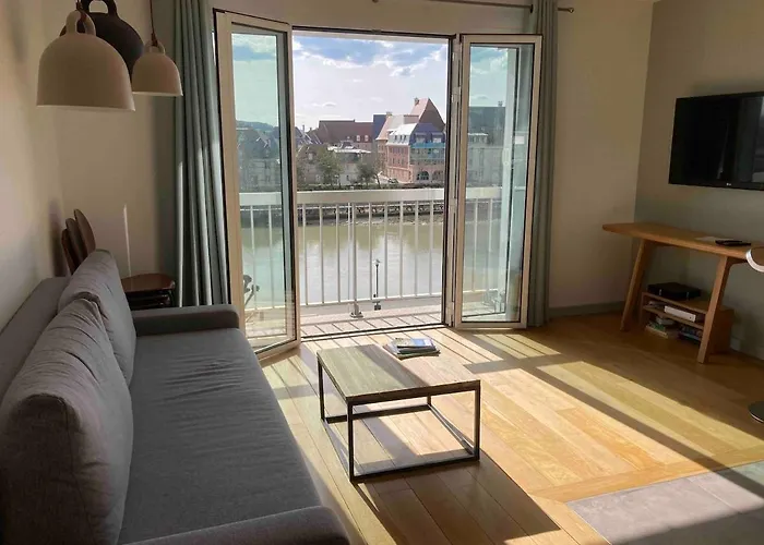 Arlettetrouville 40m2, 2 Pieces Hyper Centre Vue Pour 4 Personnes Avec Bebe, Arlette ! Διαμέρισμα